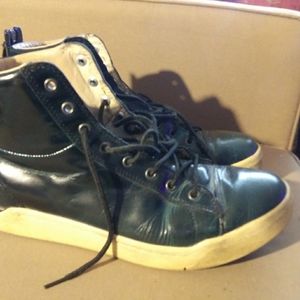 Men's size 9 Diesel Blue Leather high top shoes